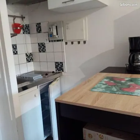 Apartment Studio Meublee Tour St Clair